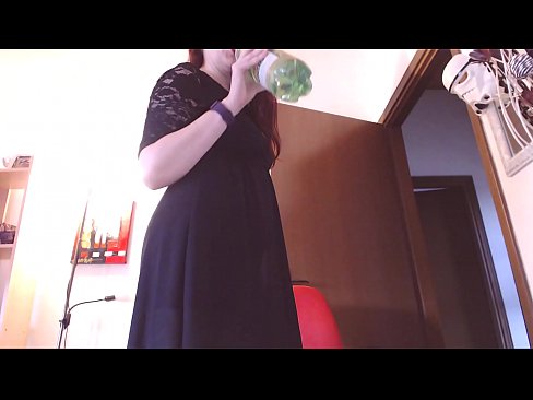 ❤️ Yon esklav soumèt ki renmen kilòt sal ak apetisan oblije masturbe apre li fin gade videyo sa a! Pornografi Larisi nan nou ❌️